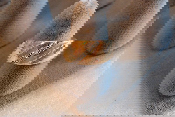 Men's 14kt gold and diamond heavy wedding ring, 1: Men's 14kt gold and diamond heavy wedding ring, 16.6 grams