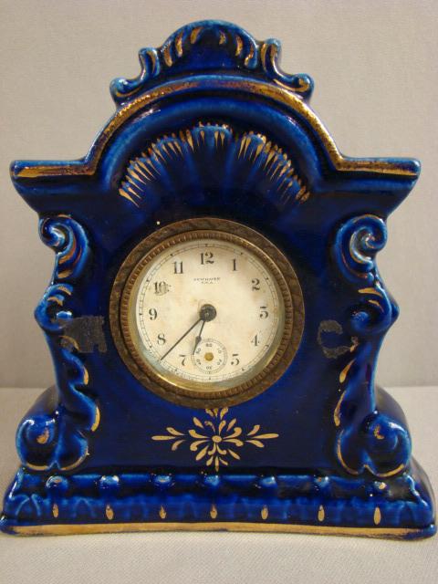 New Haven novelty clock, missing second hand, 6 1/2: New Haven novelty clock, missing second hand, 6 1/2"