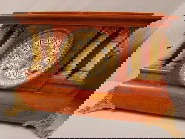 Seth Thomas mantle clock with lion head handles, 11: Seth Thomas mantle clock with lion head handles, 11"h