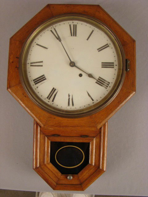 Seth Thomas "Regulator" wall clock, 24": Seth Thomas "Regulator" wall clock, 24"
