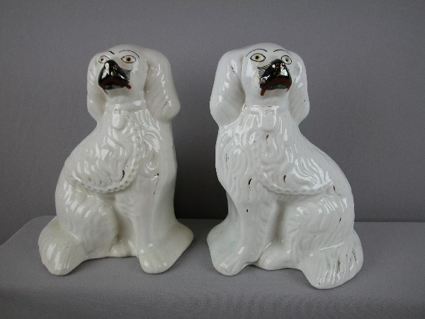 Staffordshire pair of white spaniels with minor g: Staffordshire pair of white spaniels with minor gold accents, 10", ref: Kenny Staffordshire Spaniels