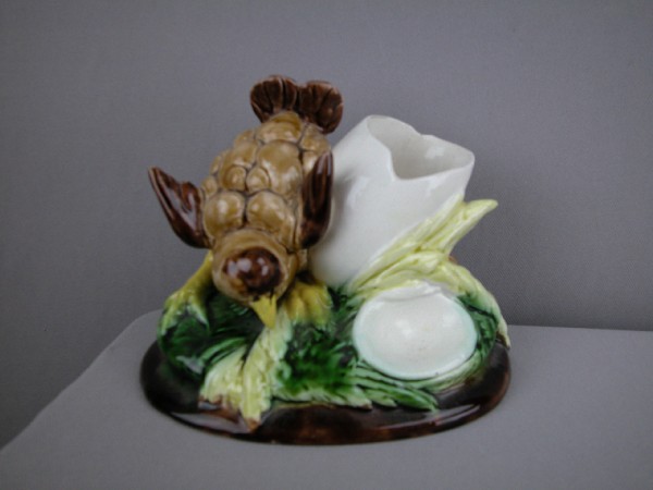 SARREGUEMINES majolica figural baby bird with e: SARREGUEMINES majolica figural baby bird with eggs spill vase, shape no. 224, 5 1/2"h