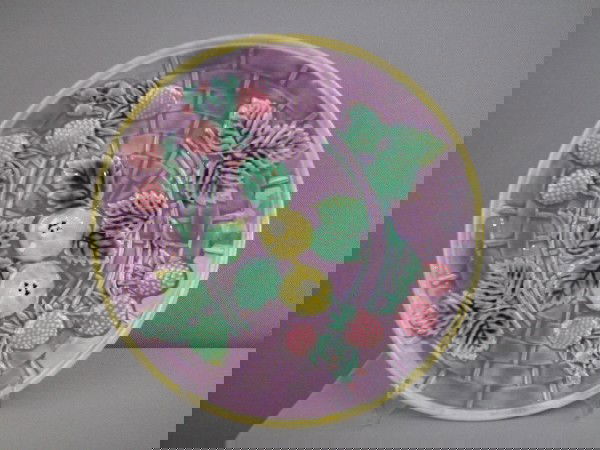 ETRUSCAN majolica apple and strawberry plate wit: ETRUSCAN majolica apple and strawberry plate with violet ground, 9", great color