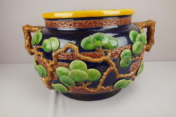 MINTON majolica cobalt large jardiniere with cora: MINTON majolica cobalt large jardiniere with coral embossed Oriental motif, ref: Karmason-Stacke p. 58, shape no. 2373, professional restoration to hairlines, 21"w, 12"h