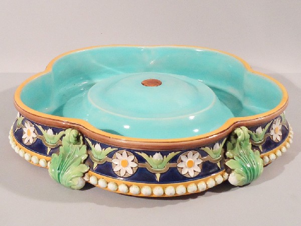 GEORGE JONES cobalt daisy and floral flower tro: GEORGE JONES cobalt daisy and floral flower trough, great color, made to support maiden holding urn figural, 14", hairline