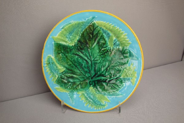 GEORGE JONES leaf and fern plate with turquoise : GEORGE JONES leaf and fern plate with turquoise ground, 8 1/2"