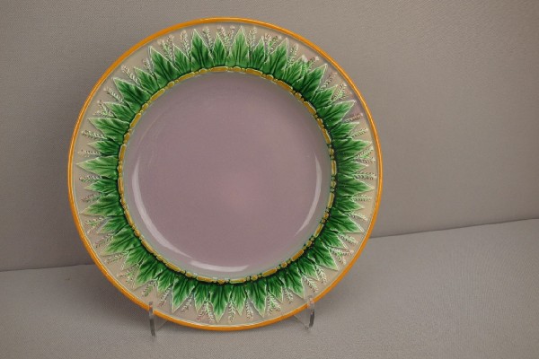GEORGE JONES pink plate with wheat and leaf borde: GEORGE JONES pink plate with wheat and leaf border, 9"