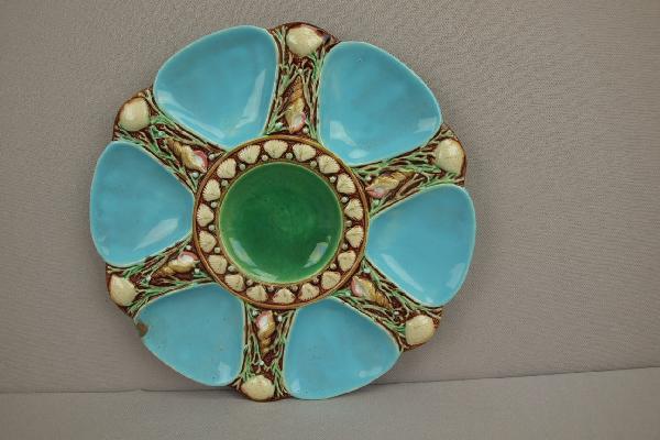 MINTON turquoise 6 well oyster plate, shape no: MINTON turquoise 6 well oyster plate, shape no. 1323, rim repair