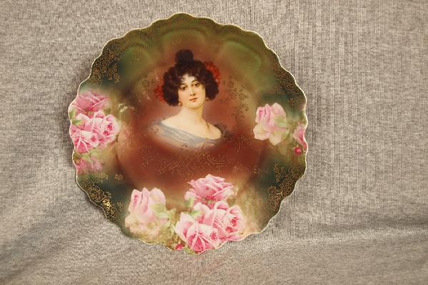 Bavarian lady portrait plate with roses, 9 3/4" : Bavarian lady portrait plate with roses, 9 3/4"