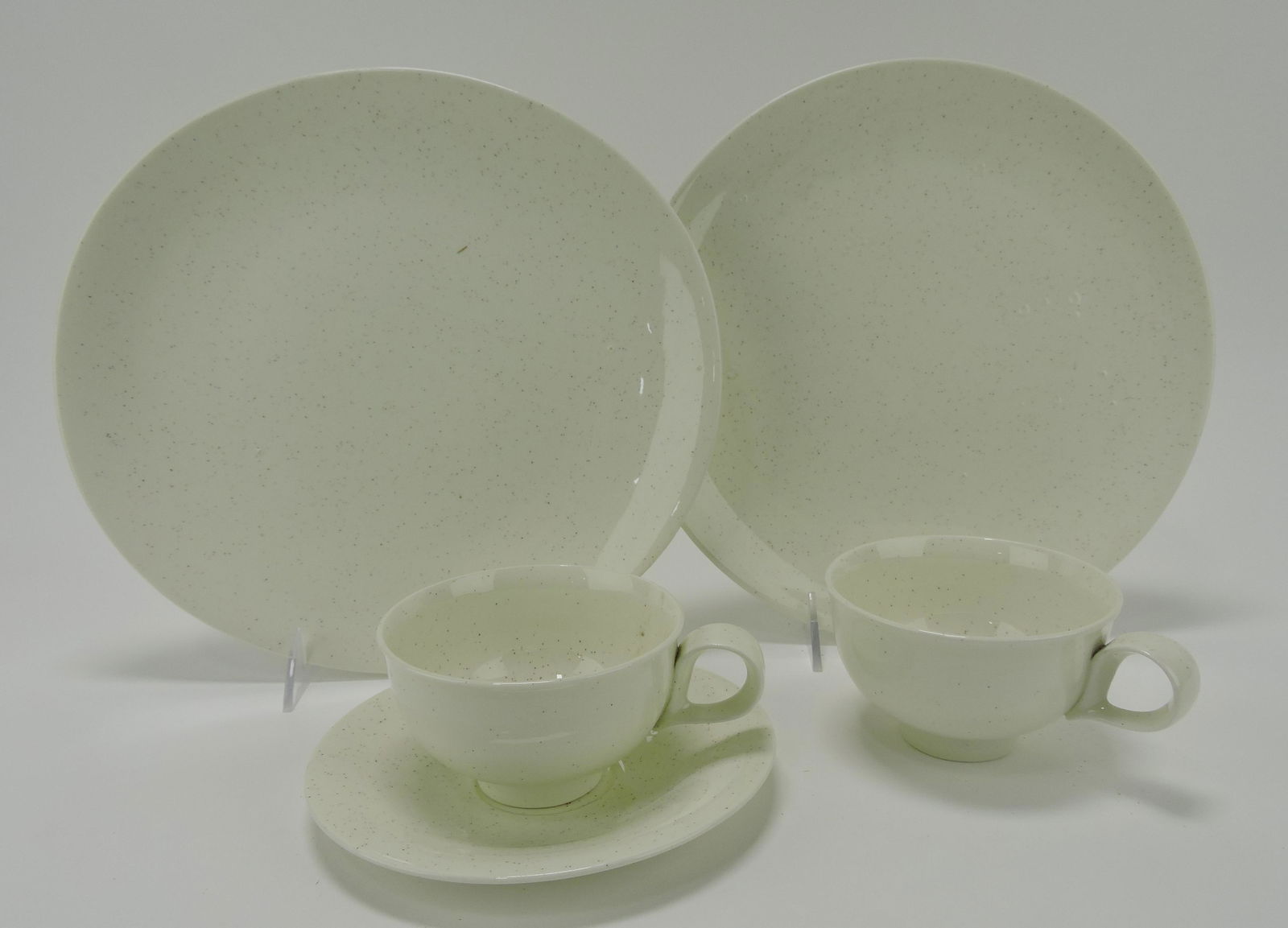 Hall China MCM Eva Zeisel lot of: 5 pieces