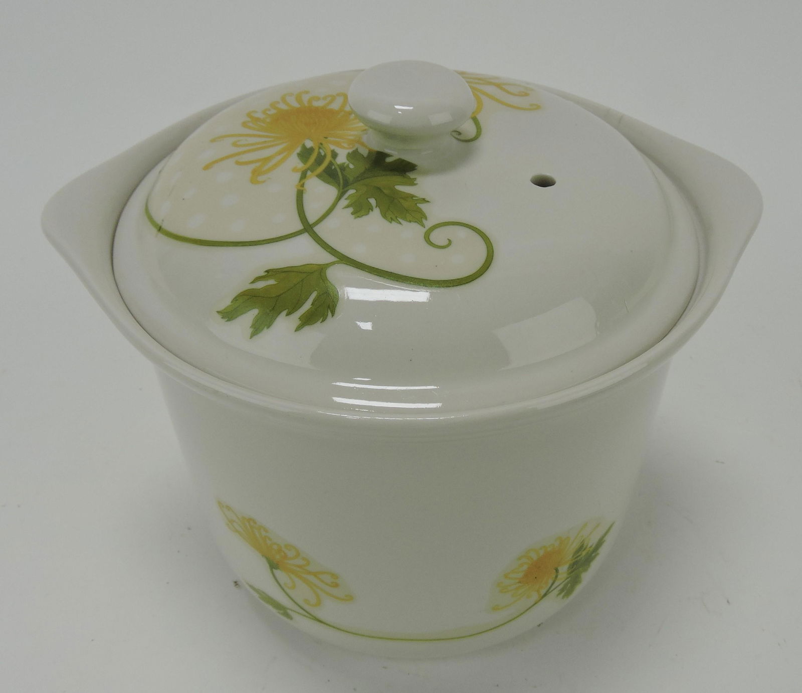 Hall China covered jar #474 with yellow (1 of 1)