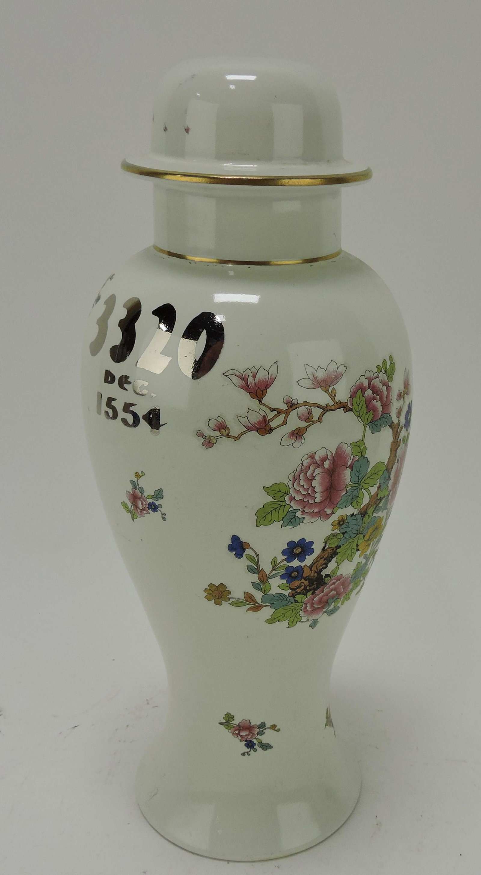 Hall China sample lamp base, shape (1 of 1)