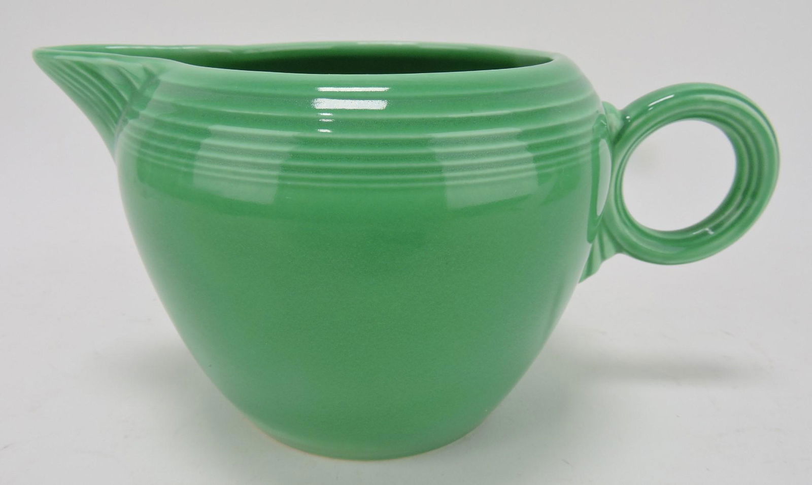 Fiesta two pint jug, green, crazing (1 of 1)