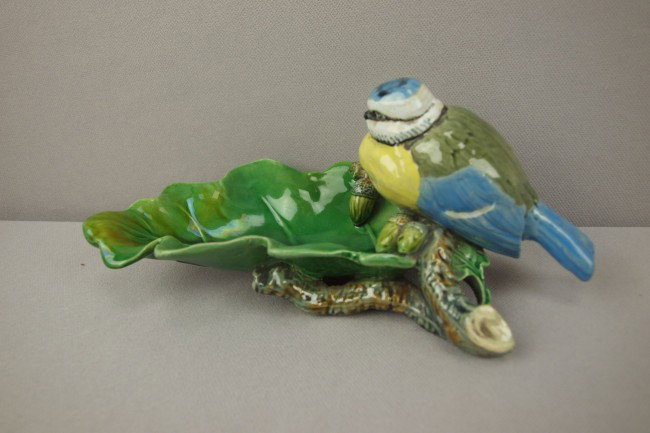 MINTON majolica blue tit on oak leaf tray, profess: MINTON majolica blue tit on oak leaf tray, professional rim repair, 8"l