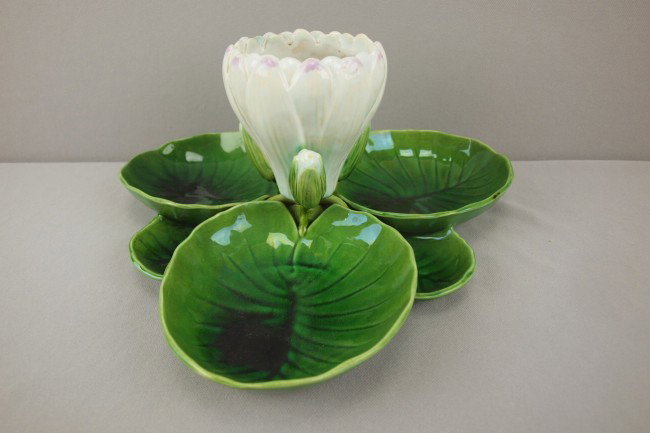 MINTON majolica tri-foil pond lily server with lil: MINTON majolica tri-foil pond lily server with lily flower center, great detail, shape no. 1147, 12 1/2"w, 5 1/2"h