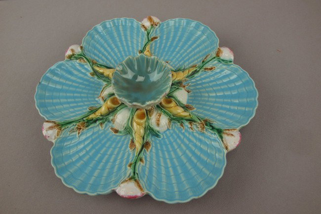 GEORGE JONES turquoise majolica 6 well oyster plat: GEORGE JONES turquoise majolica 6 well oyster plate with raised center shell, great color and detail, professional repair to center shell, 10 1/2"
