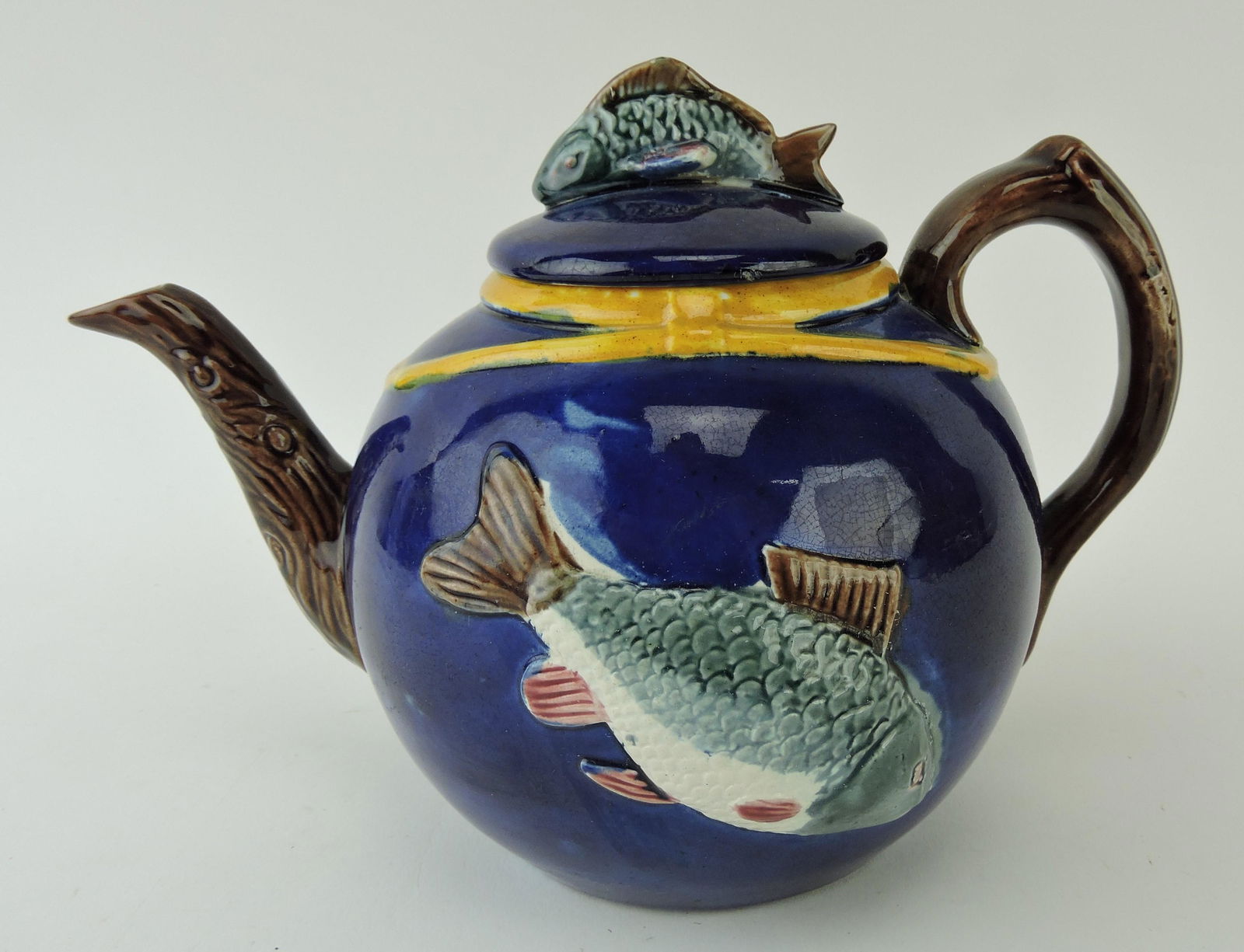 Majolica cobalt fish teapot with fish on: lid, 6"