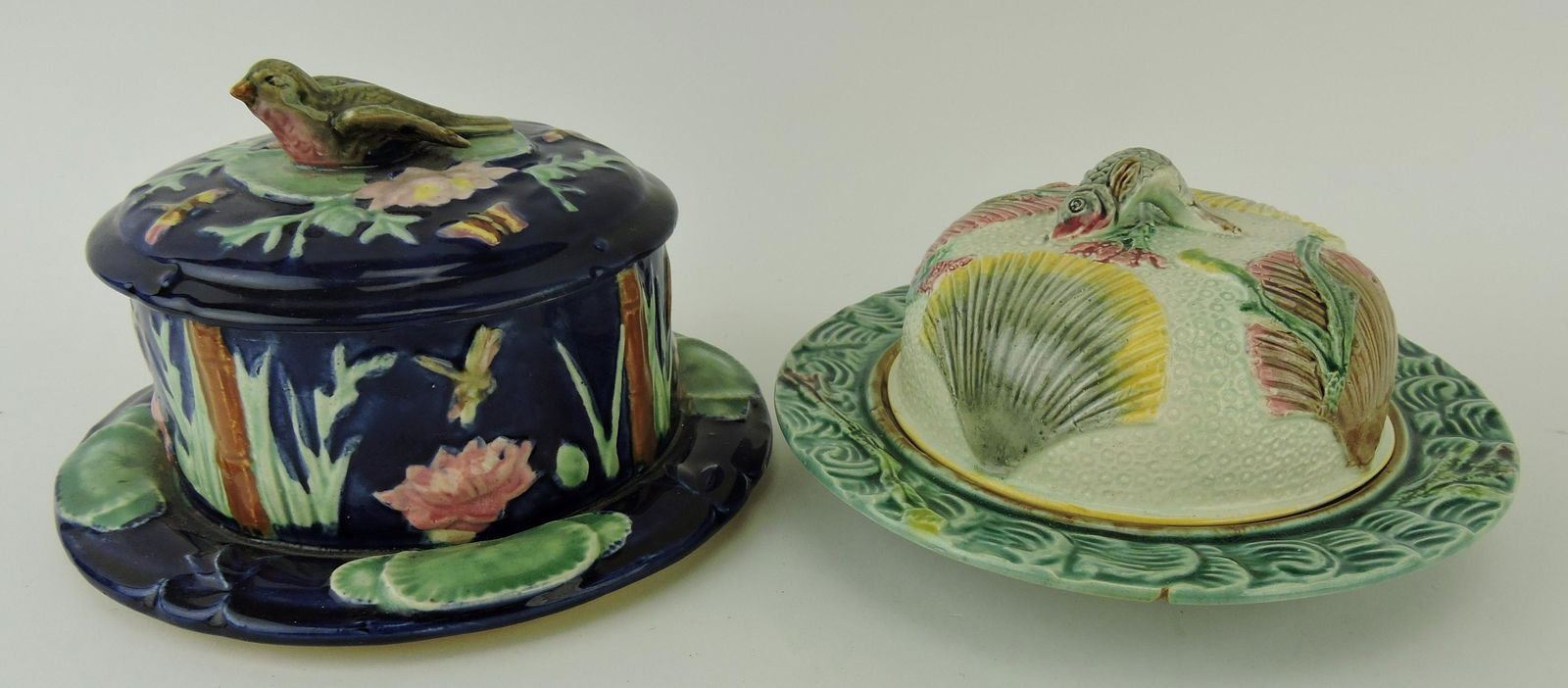 Majolica cobalt water lily butter dish (1 of 1)