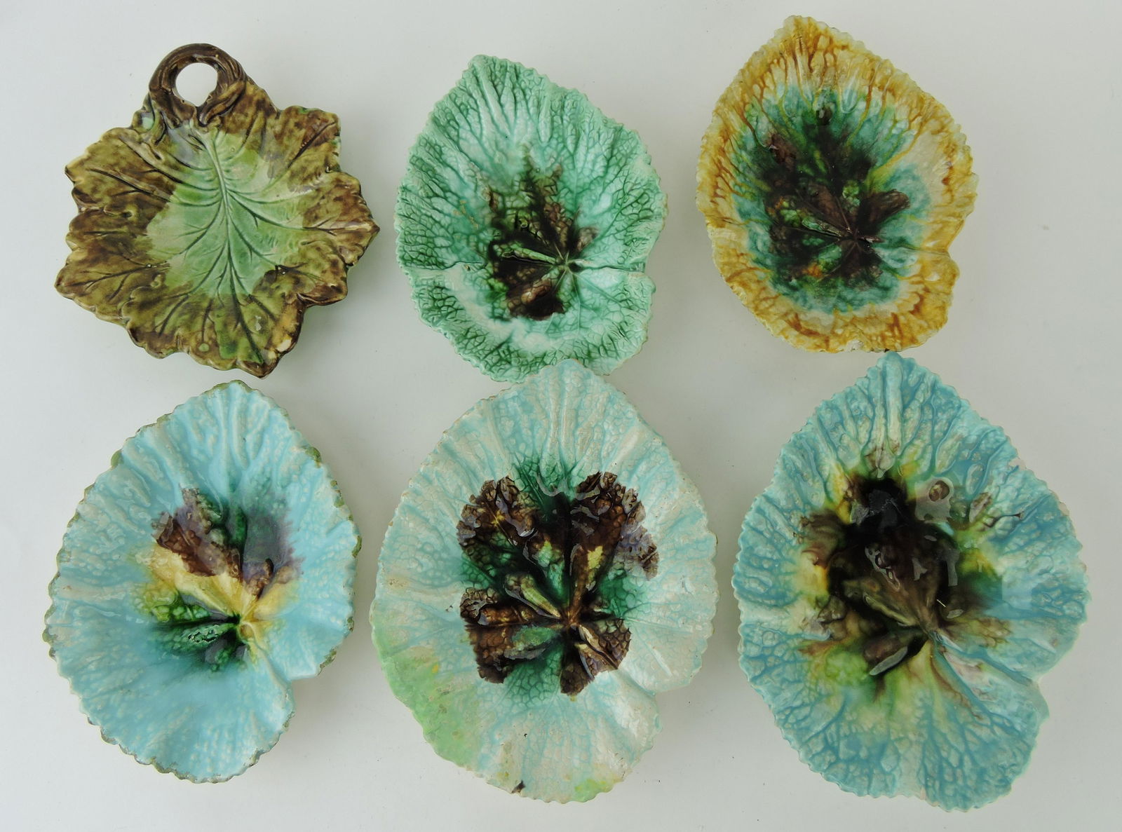 Majolica lot of 6 leaf trays, various: condition