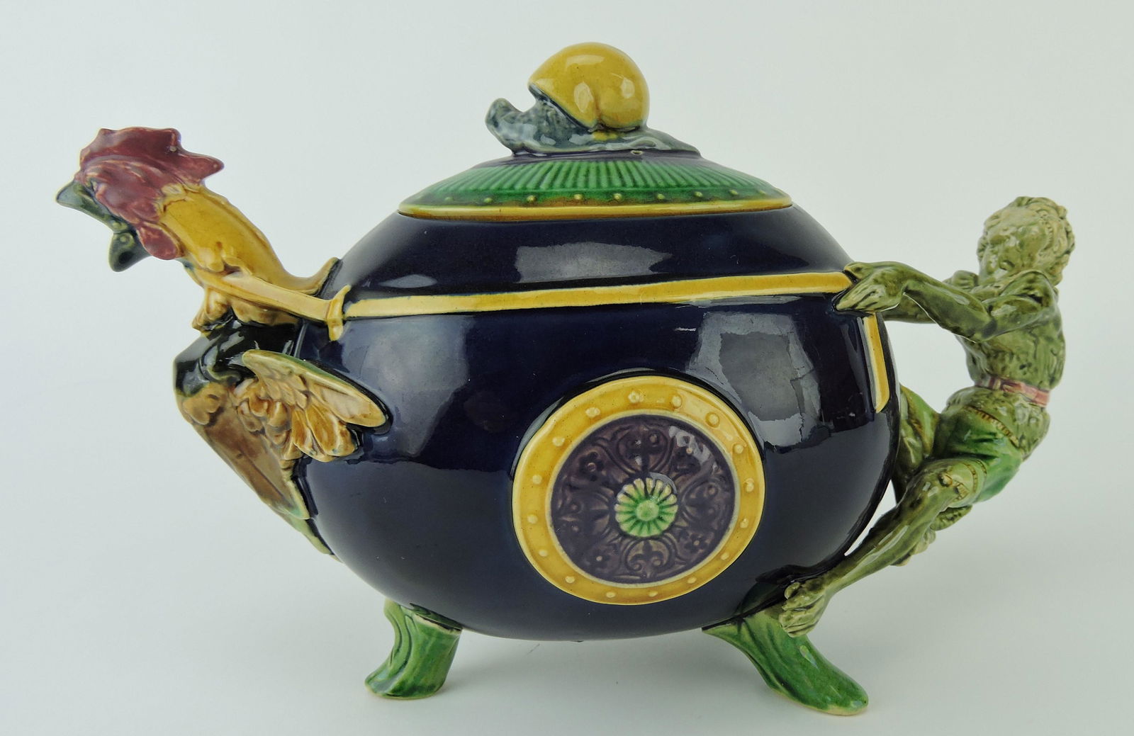 Minton majolica "Monkey and Cockerel" (1 of 7)