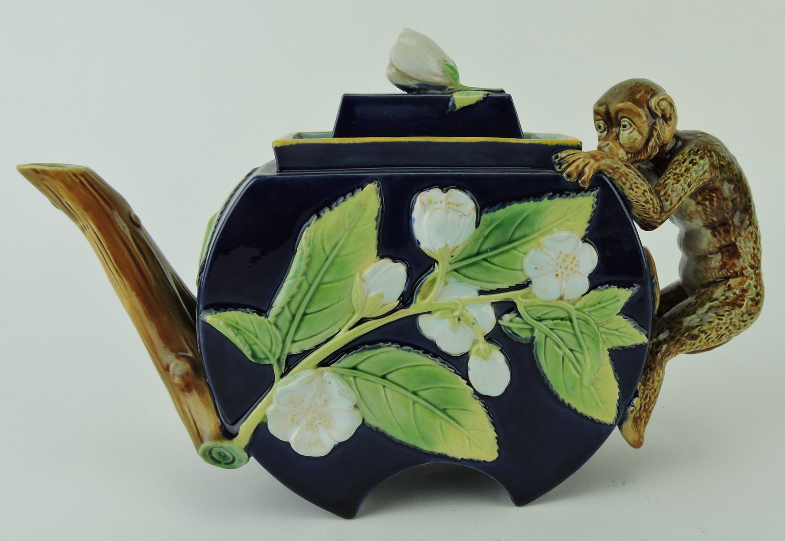 George Jones majolica figural teapot (1 of 3)