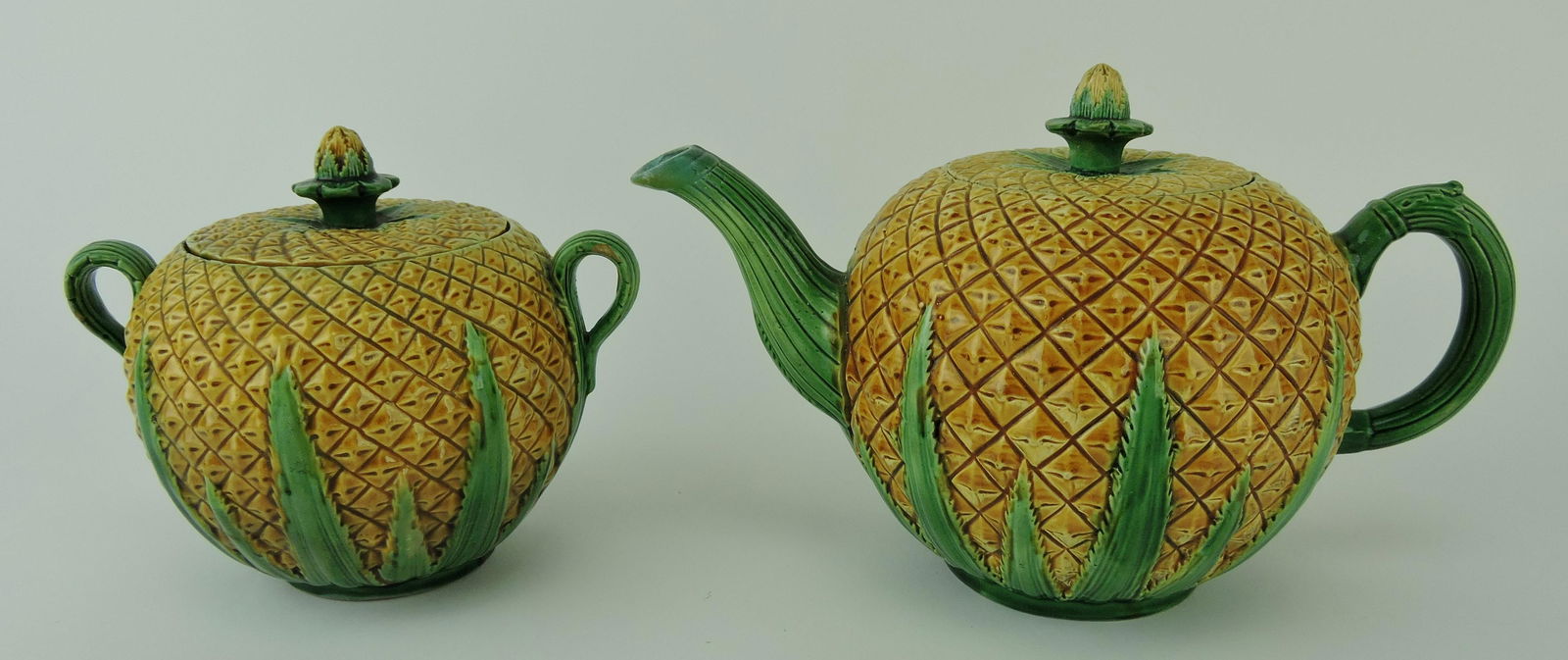George Jones majolica pineapple (1 of 1)