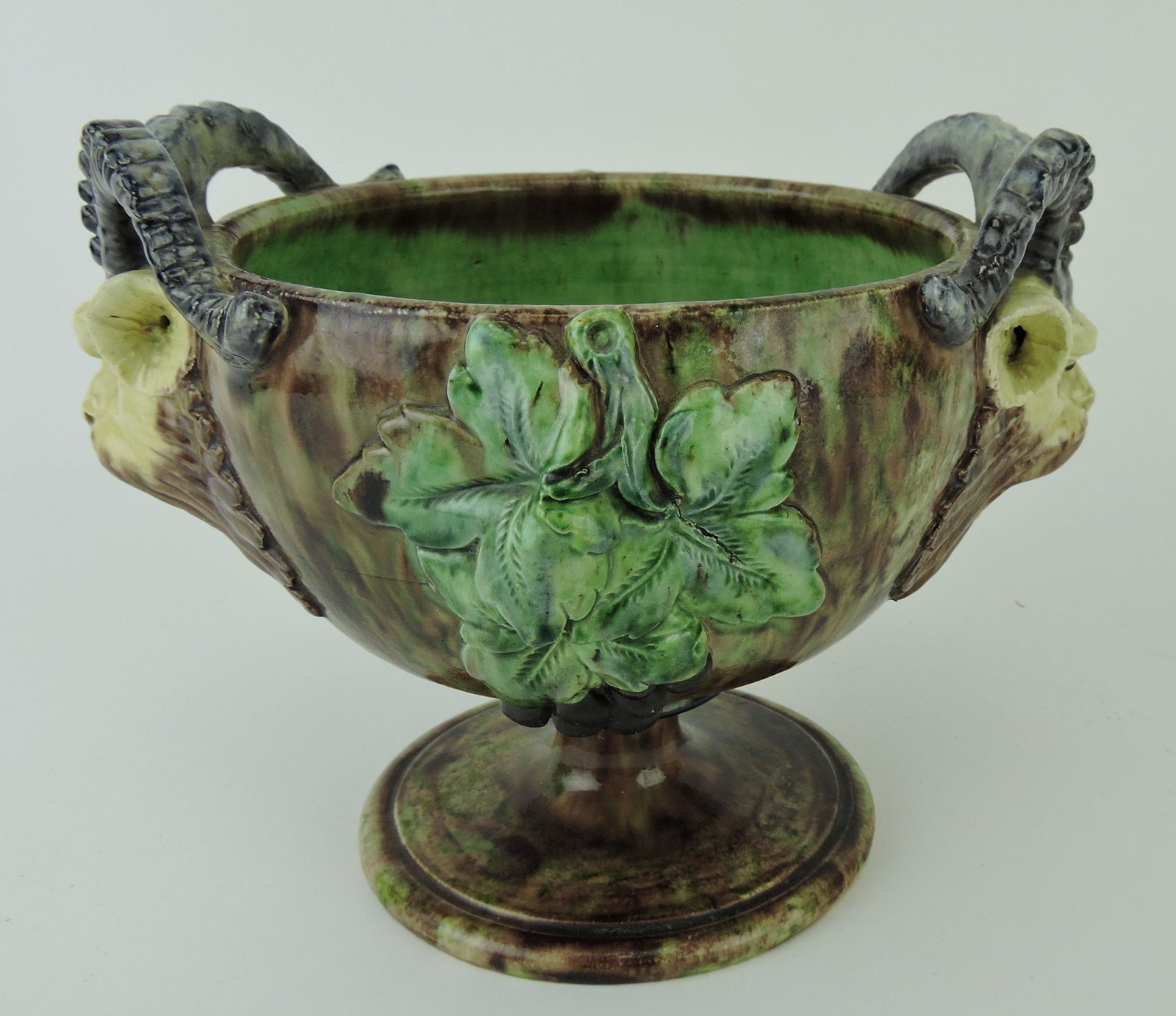 Thomas Sergent Palissy footed compote (1 of 2)