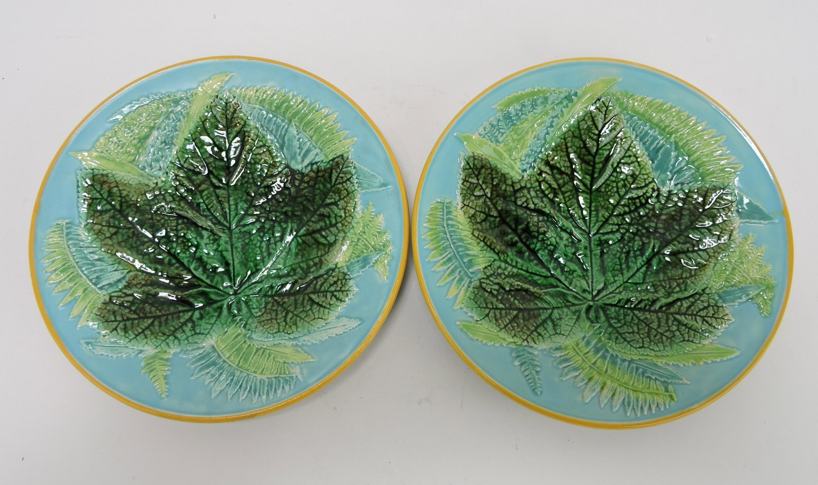 George Jones majolica pair of leaf: and fern plates, 8 1/4"