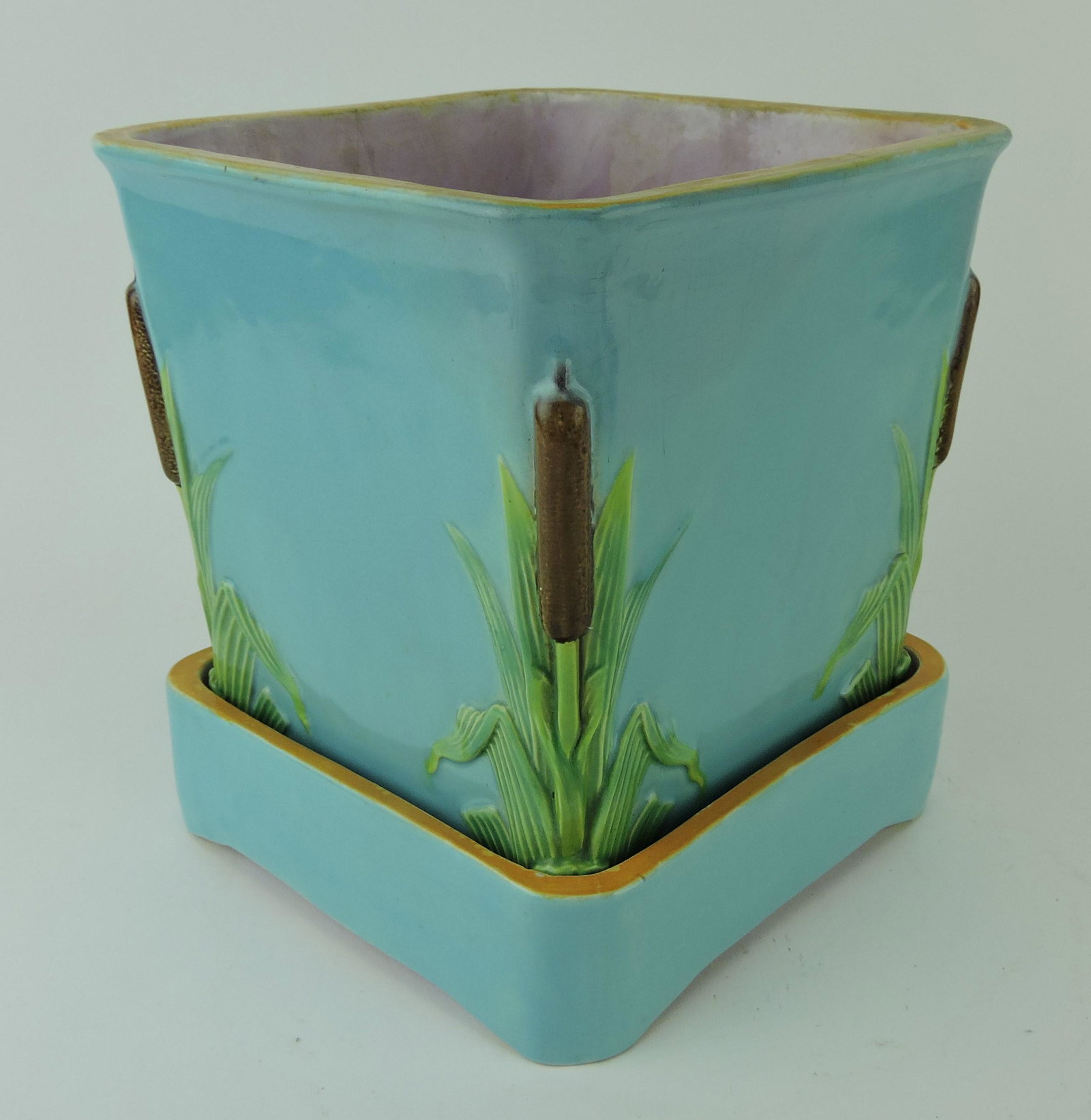 Minton majolica cattail cachepot with (1 of 1)