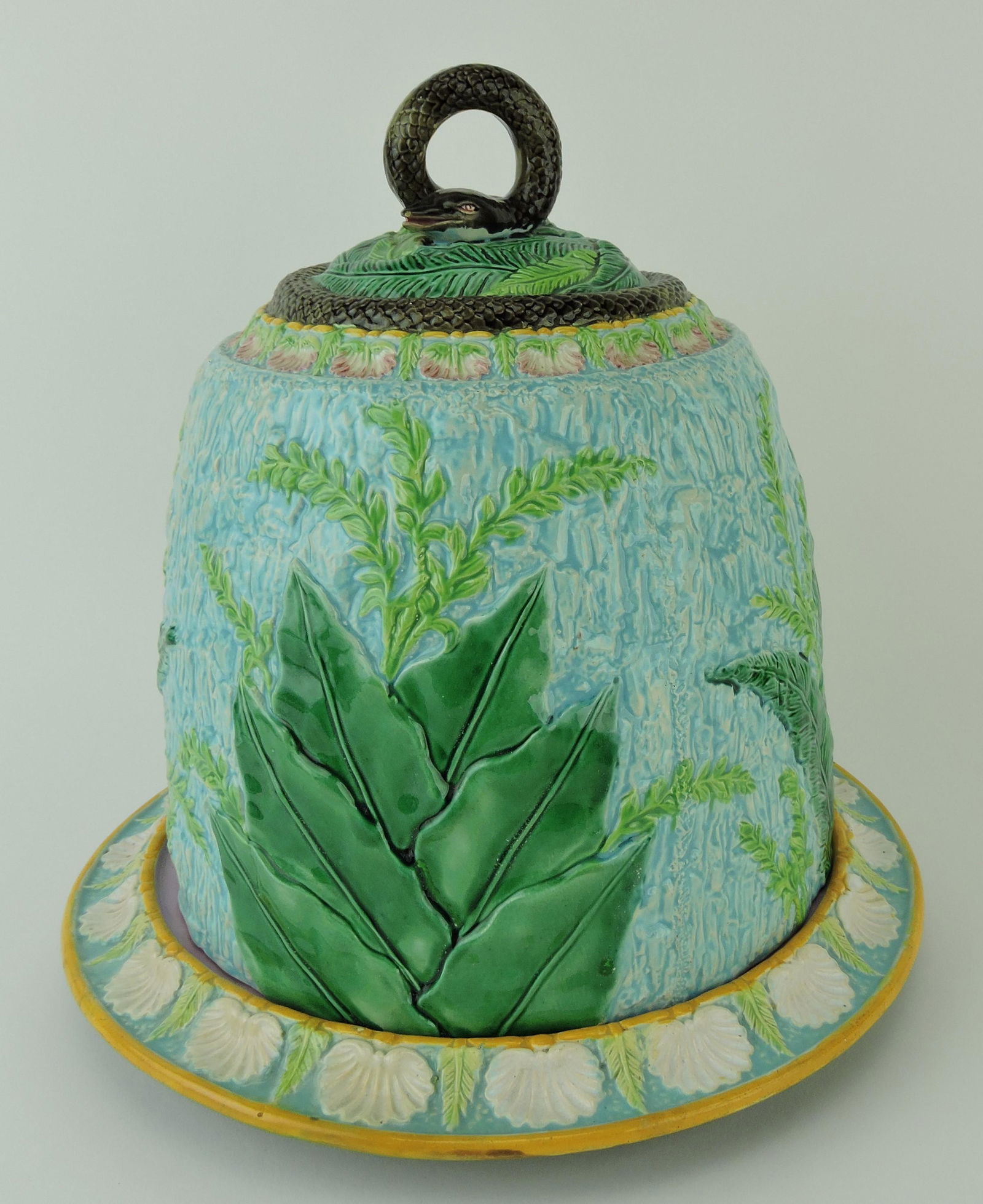 George Jones majolica cheese keeper (1 of 5)