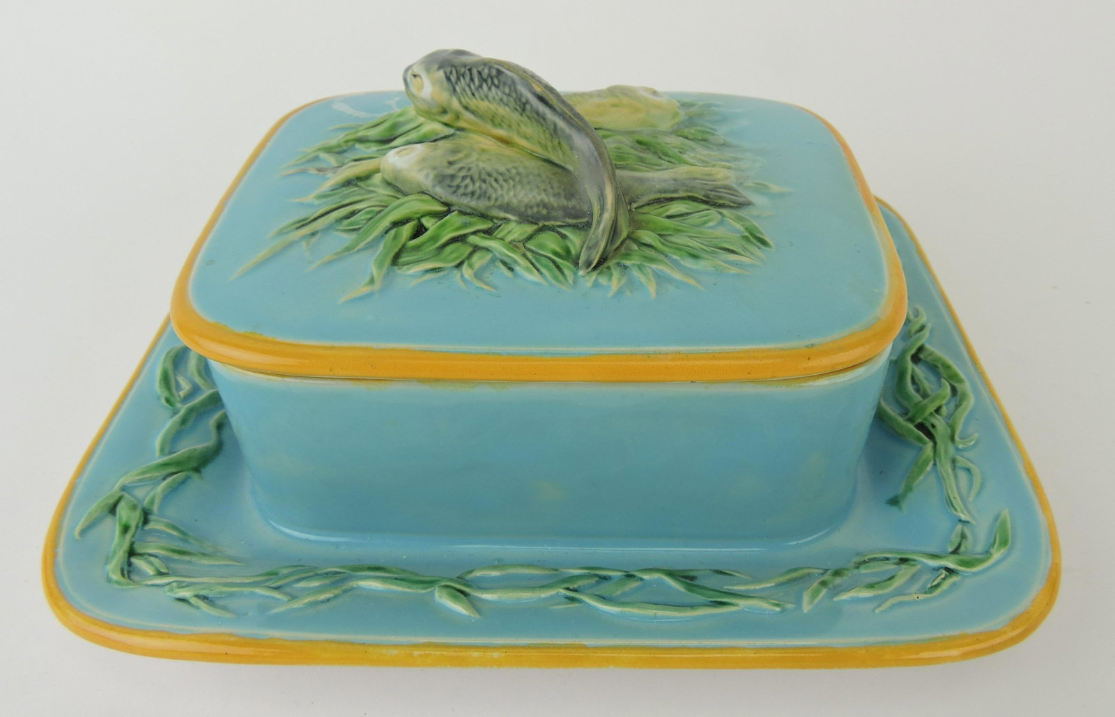 Minton turquoise majolica sardine: box, old repair to corner of lid