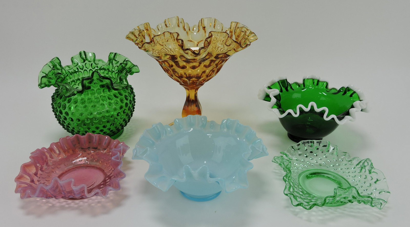 Fenton lot of 6 pieces: .