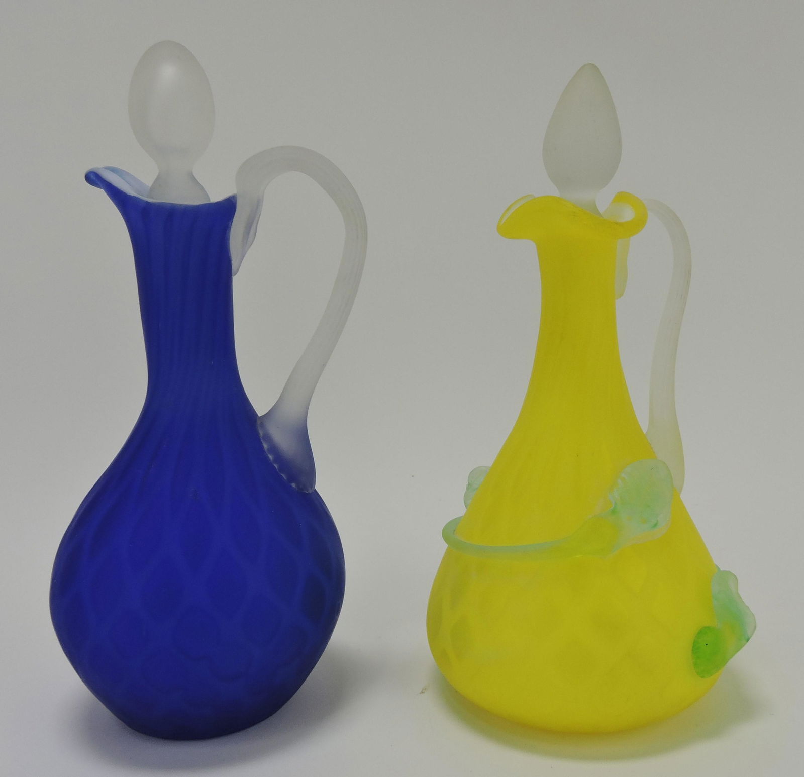 Murano lot of 2 cruets (1 of 1)