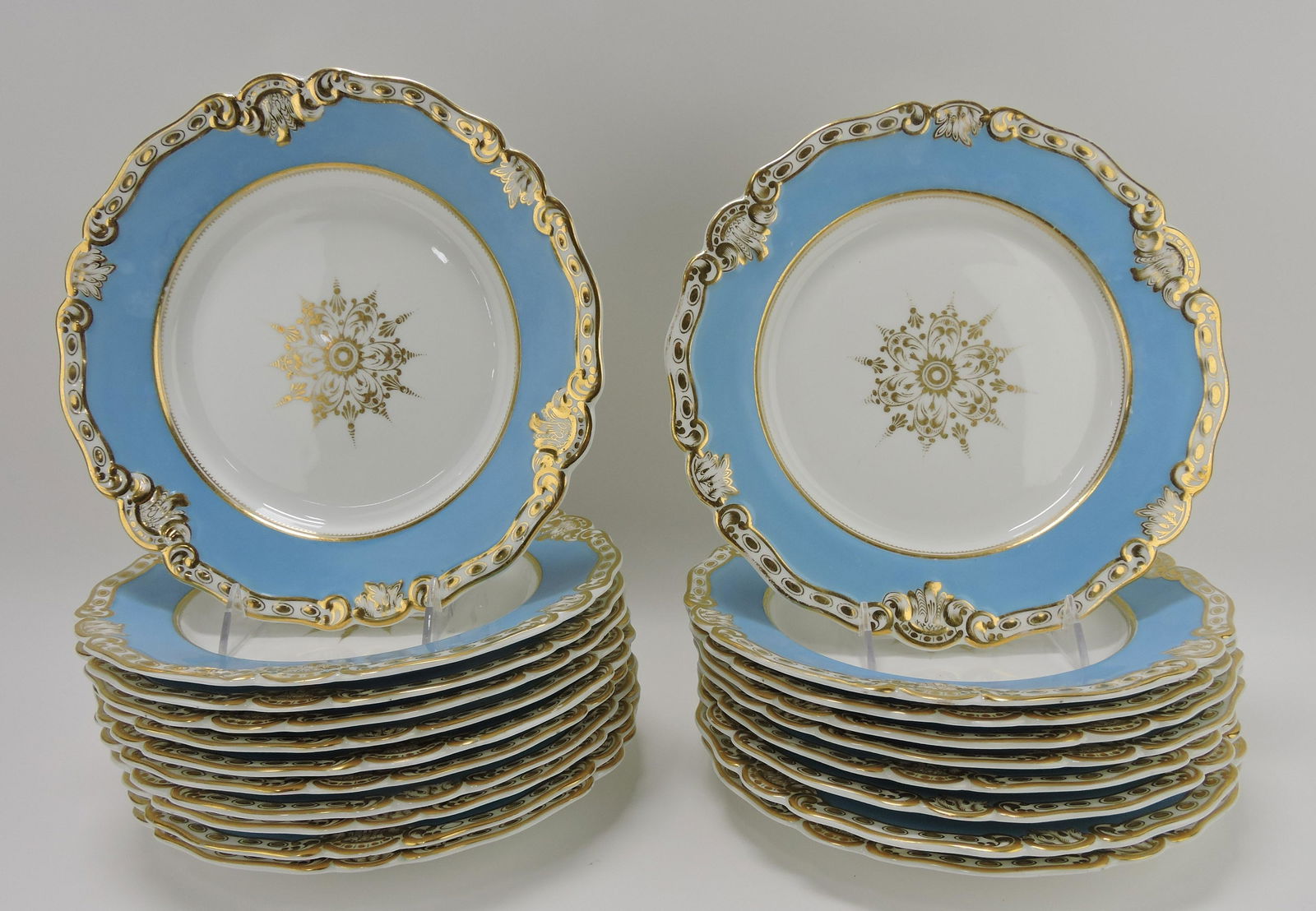 Set of 20 - 10" English cabinet plates, (1 of 2)