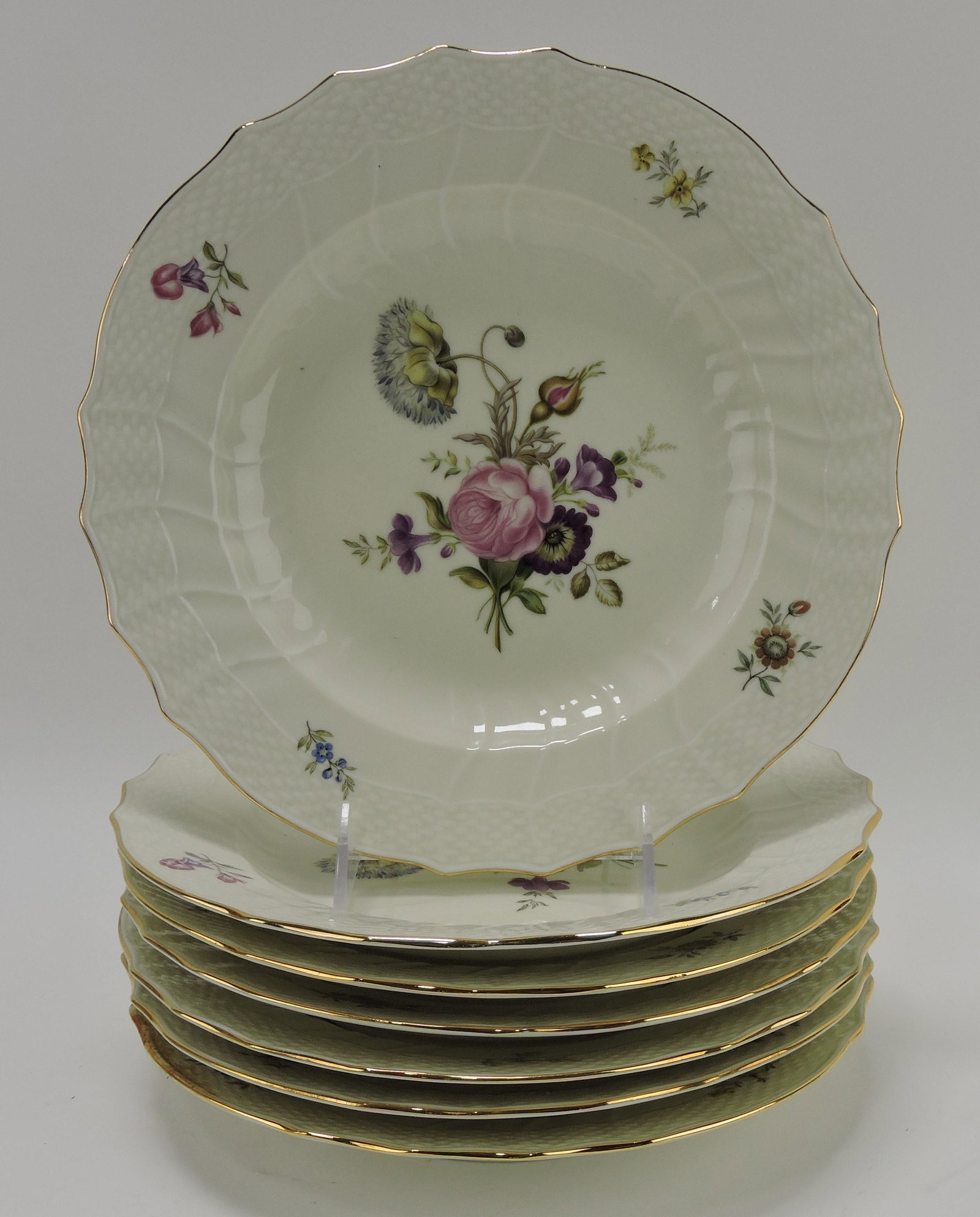 Royal Copenhagen Frijsenburg set: of 7 - 10" keep plates