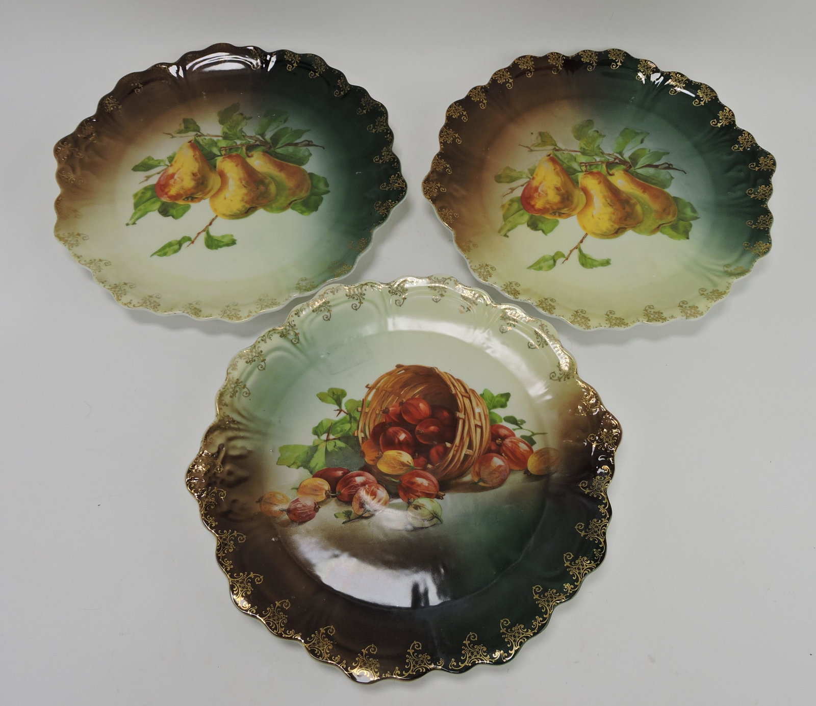 Bavarian lot of 3 - 13" fruit plates: .