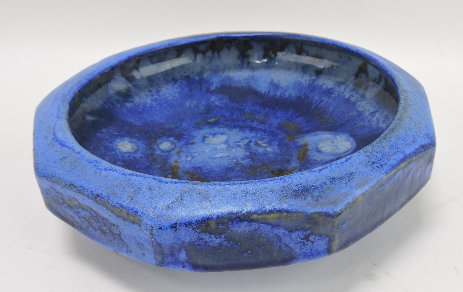 Fulper pottery 9" blue bowl: .