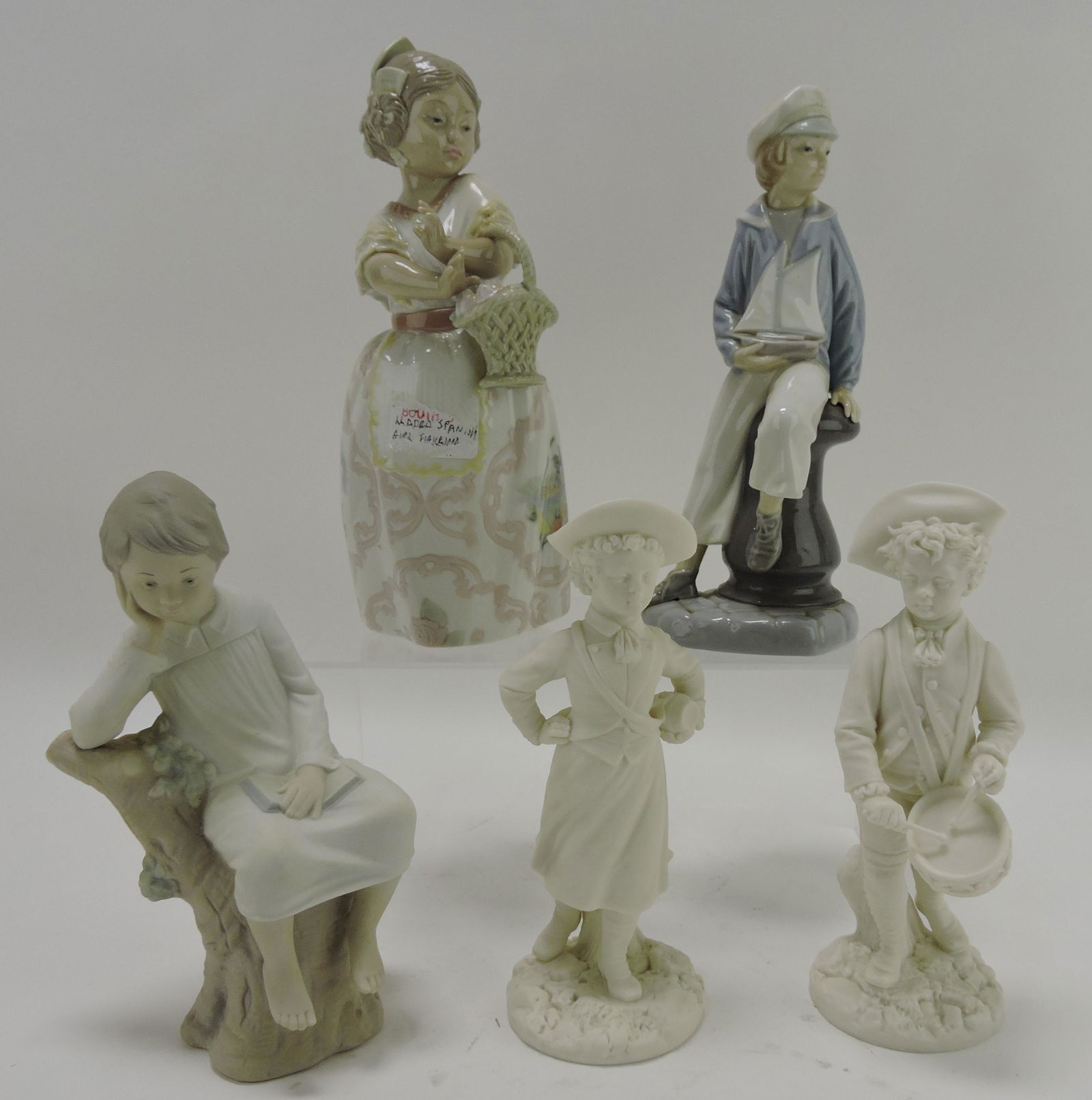 Lladro lot of 3 and Royal Worcester (1 of 1)