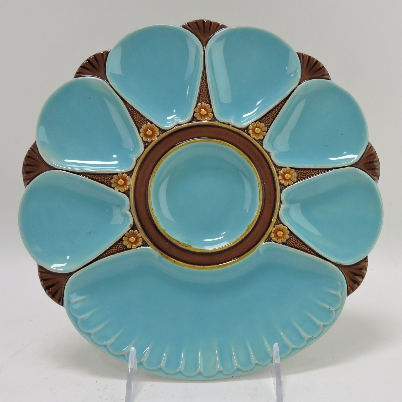 Minton majolica 6 well oyster plate (1 of 1)