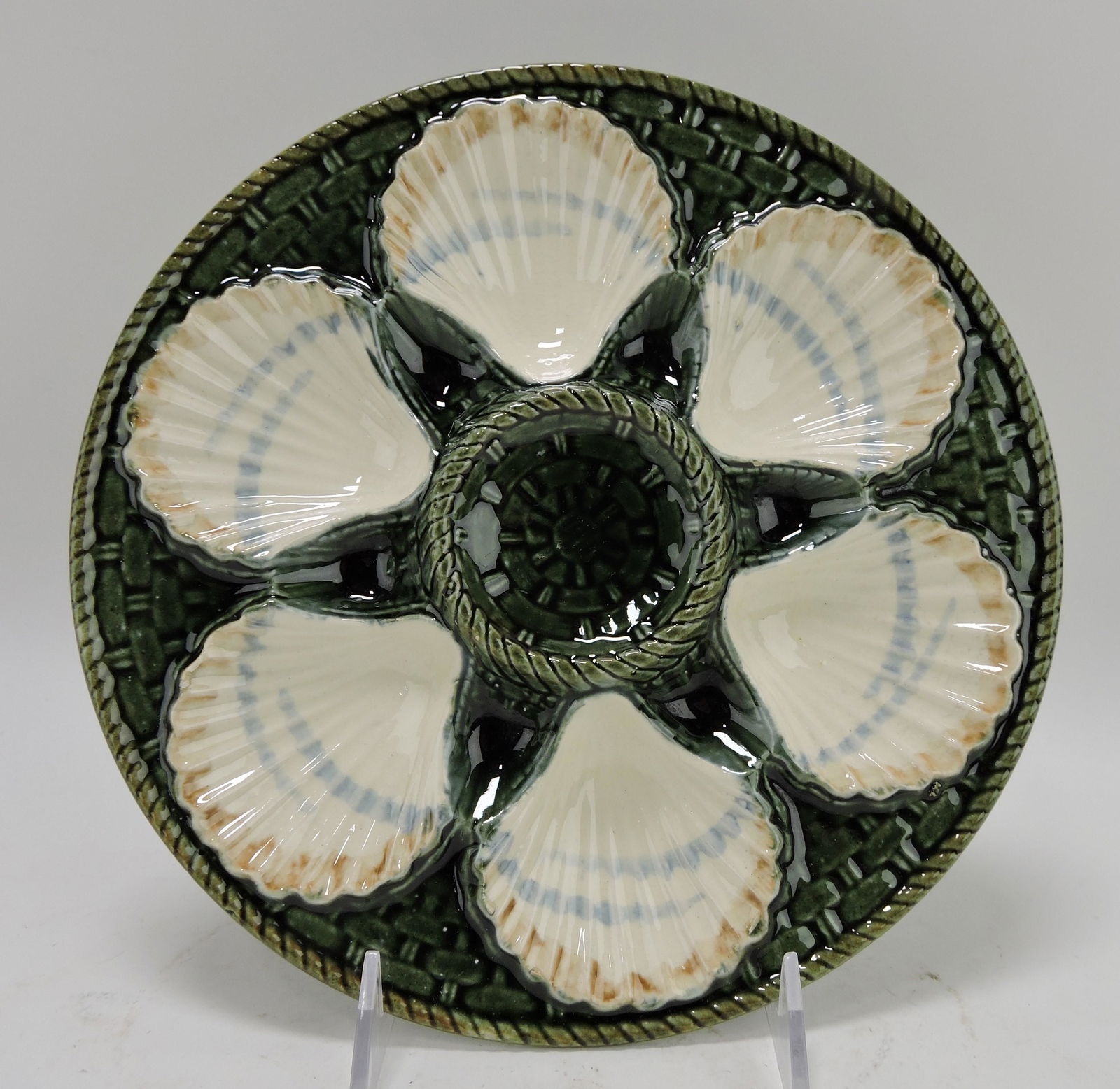 Longchamp majolica basketweave: 6 well oyster plate, 9 1/4"