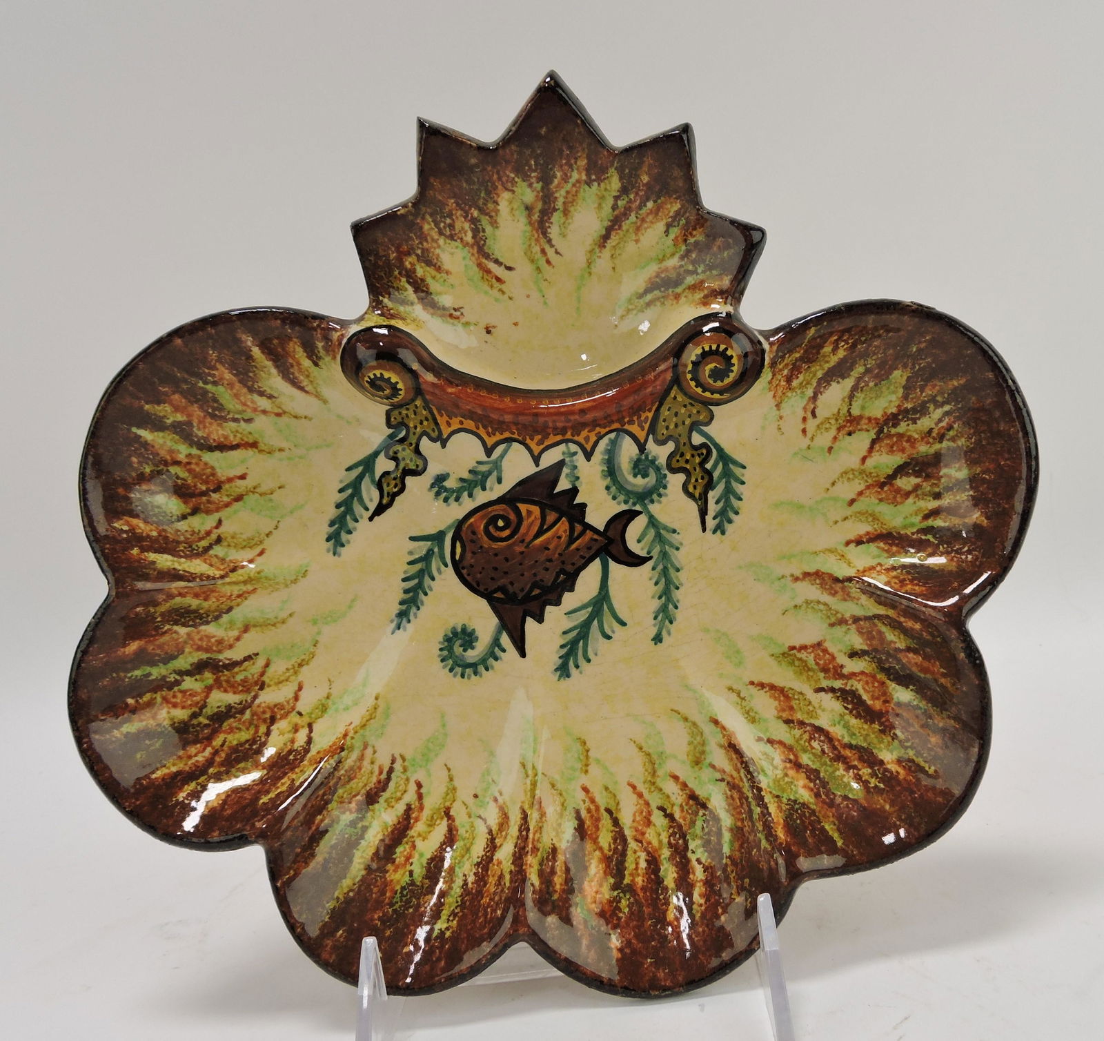 Quimper 9" shell shape oyster plate (1 of 1)