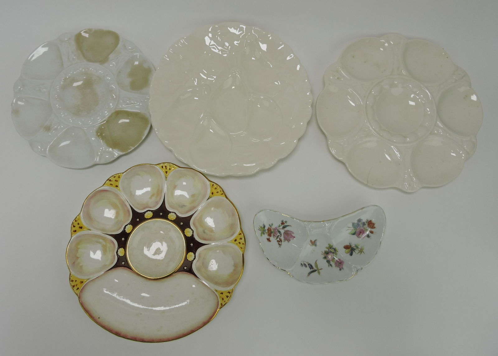 Lot of 5 oyster plates, various condition (1 of 1)