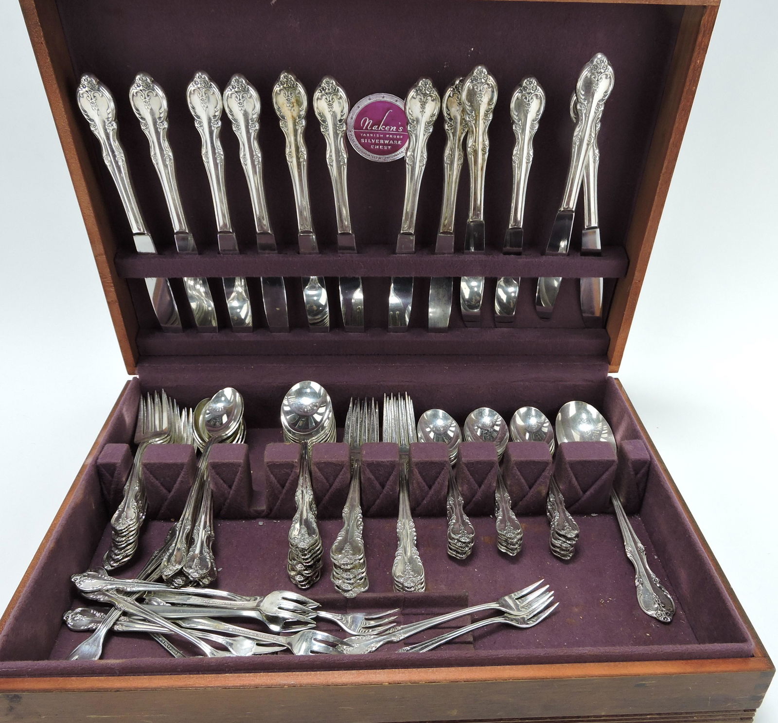 Rogers Bros set of silverplate (1 of 2)