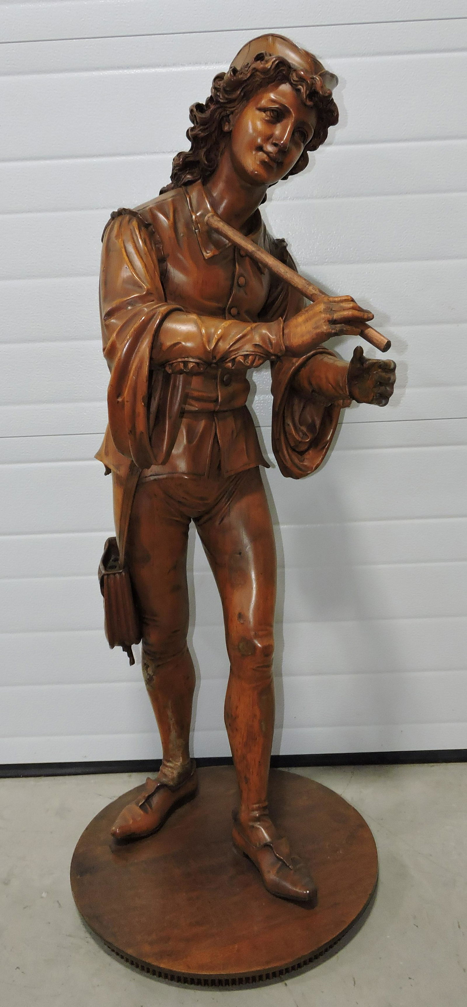 German linden wood carved figure (1 of 3)