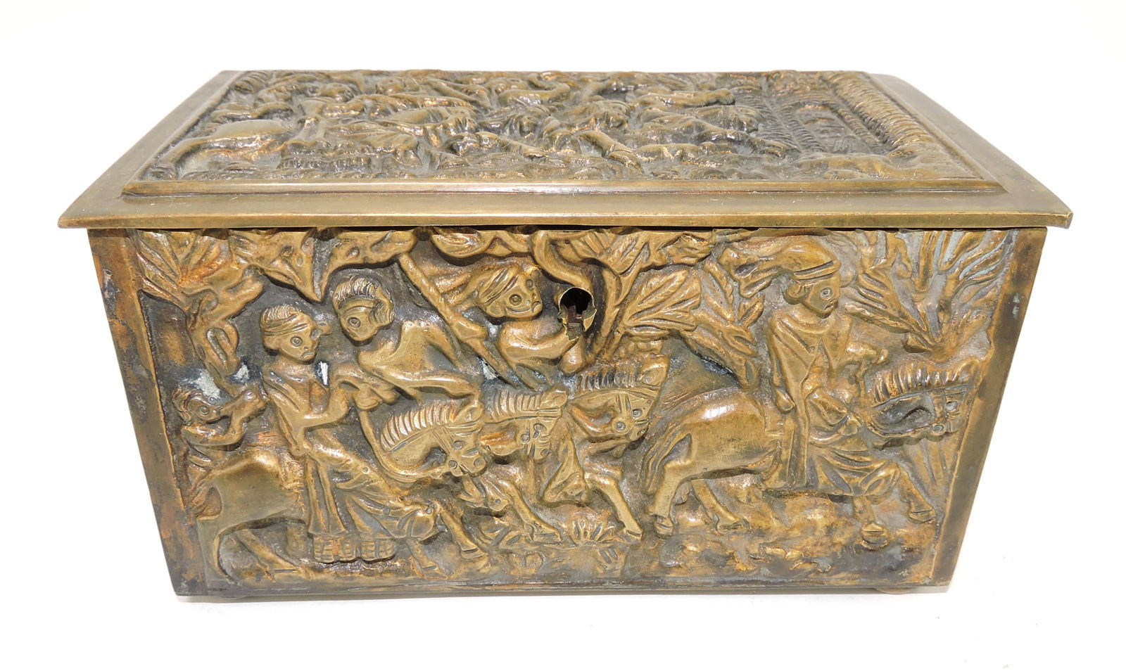 Bronze trinket box with embossed (1 of 7)