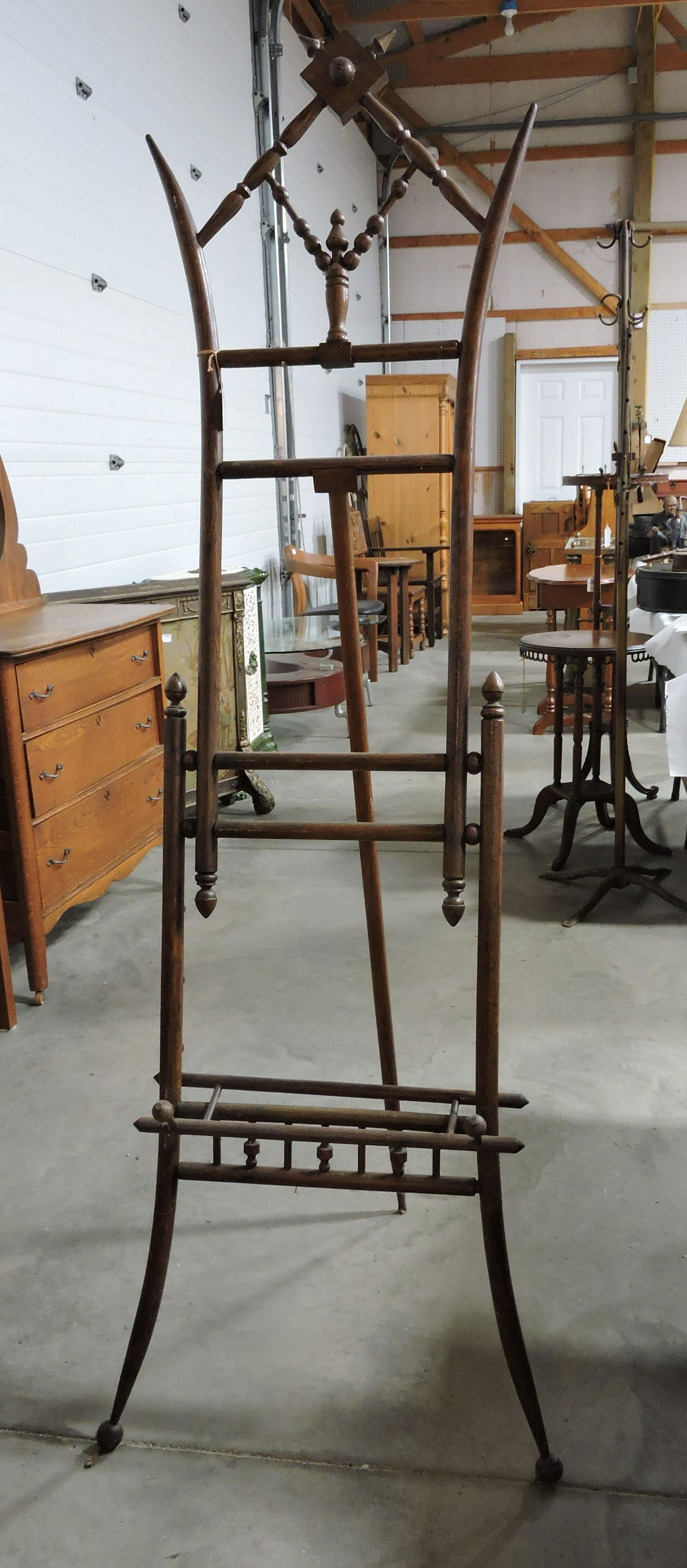 Oak stick and ball picture easel (1 of 1)