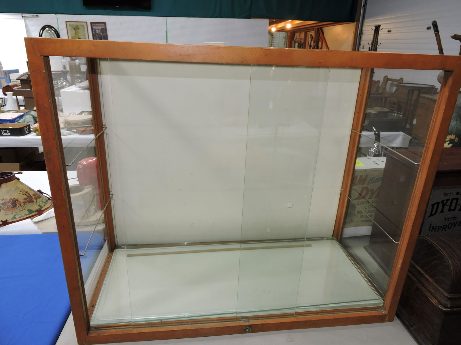 General store countertop glass display (1 of 1)