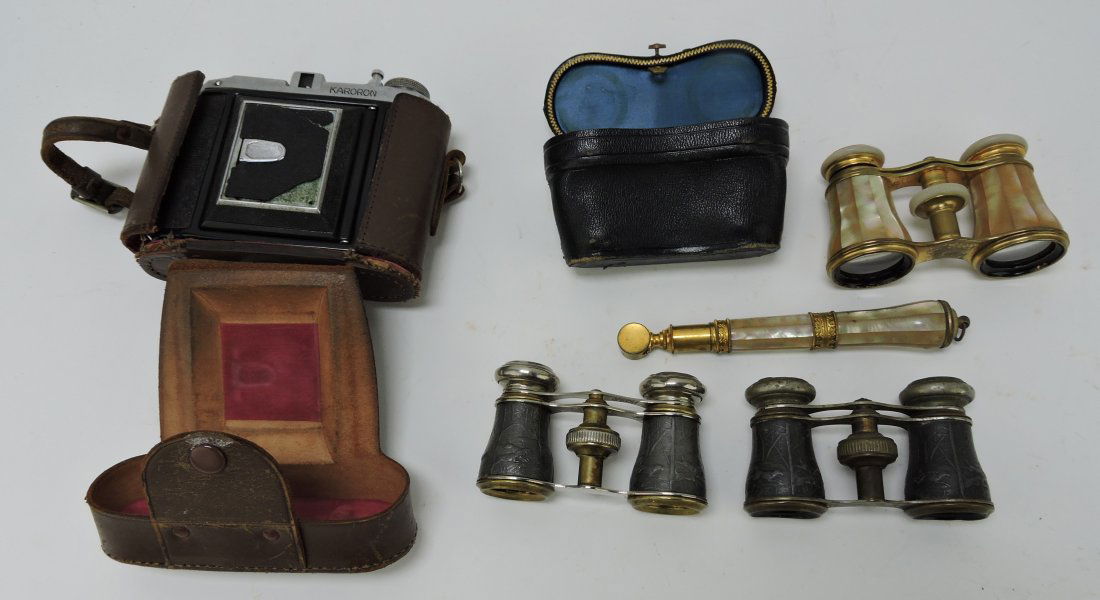 Pair of MOP opera glasses and handle, (1 of 1)