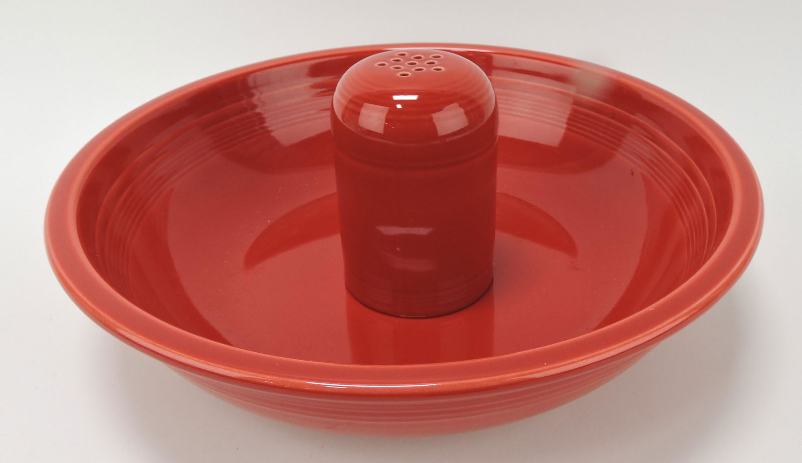 Fiesta Post 86 scarlet pasta bowl and (1 of 1)