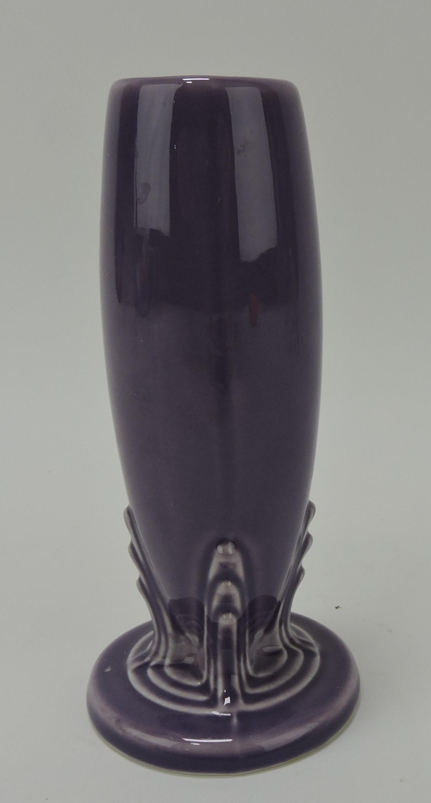 Fiesta Post 86 lilac bud vase (1 of 1)